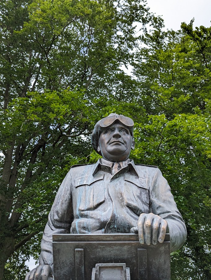 Visita il Memoriale di Montormel: tra Storia e&nbsp;Natura